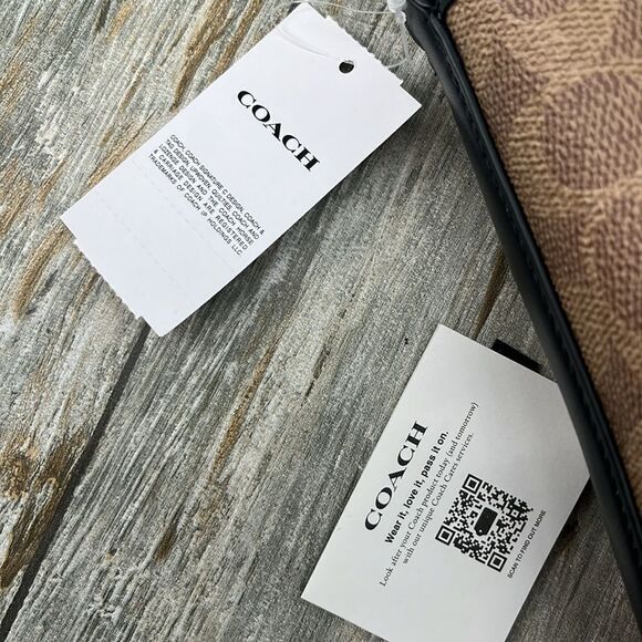 Coach City Bucket Bag Crossbody In Signature Canvas With Bow Print Purse - Picture 9 of 10